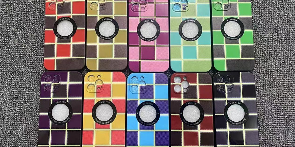 Vantaxes e desvantaxes dunha variedade de materiais Funda para teléfono móbil