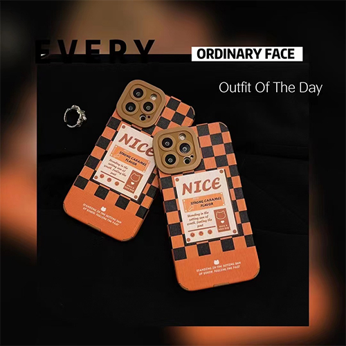 Funda do teléfono con patrón de etiquetas